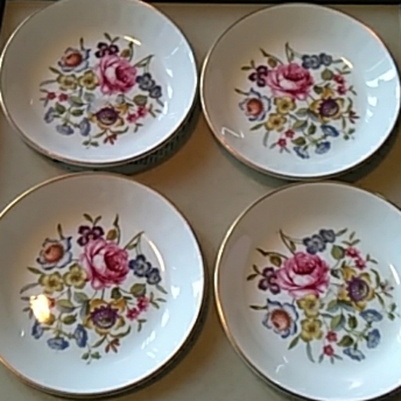 Royal Worcester Bone China VINTAGE - Picture 1 of 3